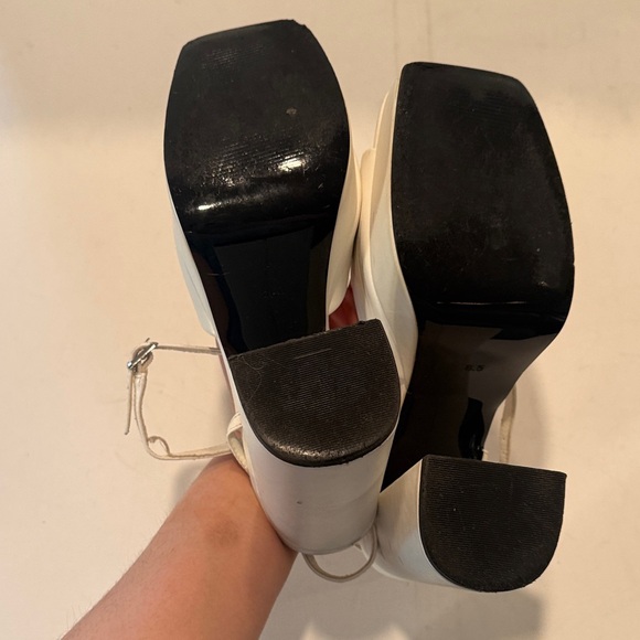 Modatope White Platform Sandals - Picture 4 of 6